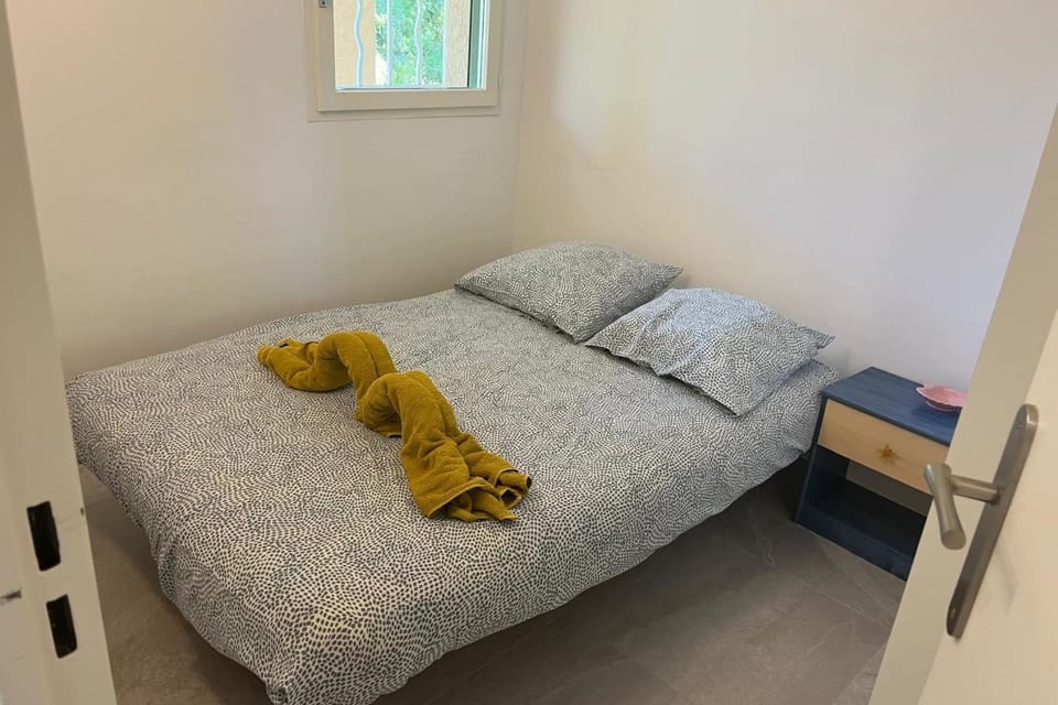 Renovated 1 bedroom apartment near sea Apartment in Saint-Raphael