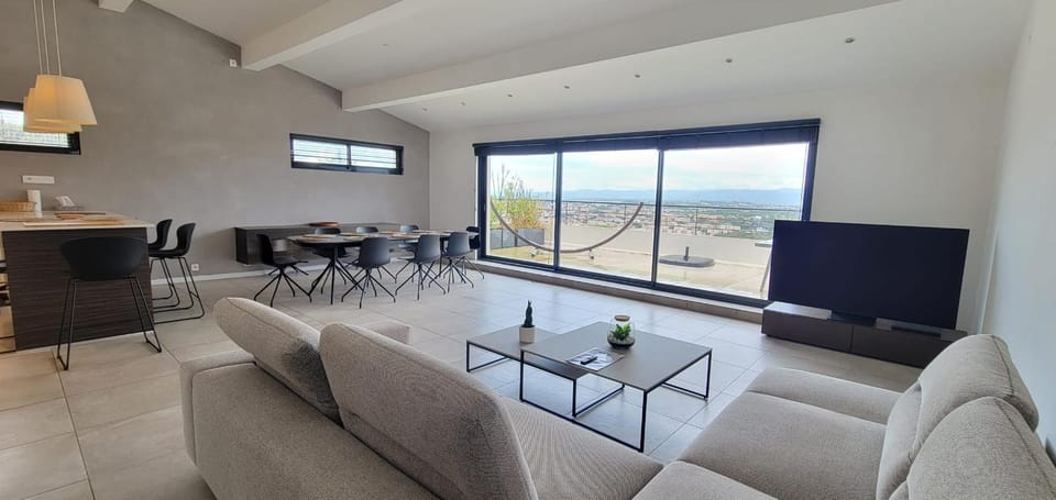 House 5p with garden in the heart of Saint-Raphaël House in Saint-Raphael