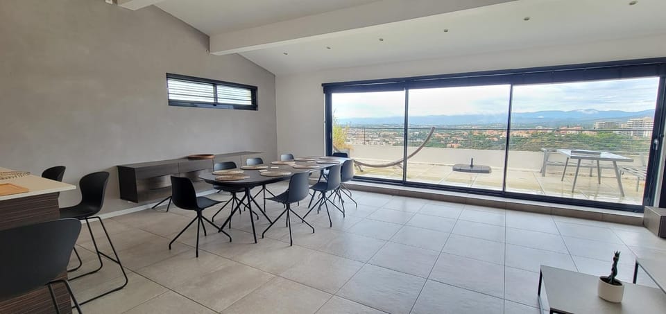 House 5p with garden in the heart of Saint-Raphaël House in Saint-Raphael