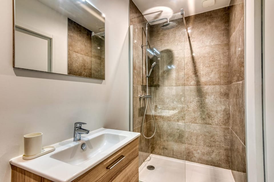 Le Bois Doré - Cosy - Sainte-Foy-Les-Lyon Apartment in Lyon