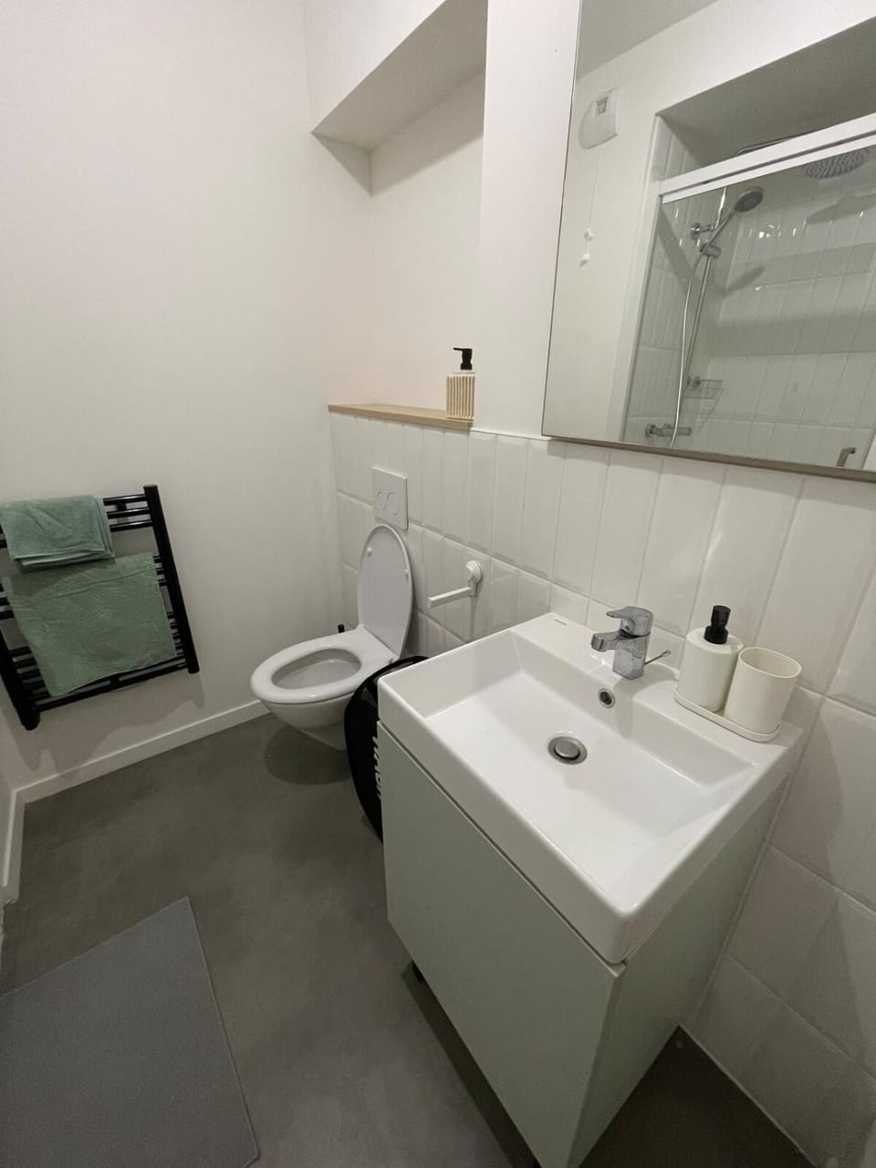 Bright and peaceful studio with extendable bed Apartment in Massy