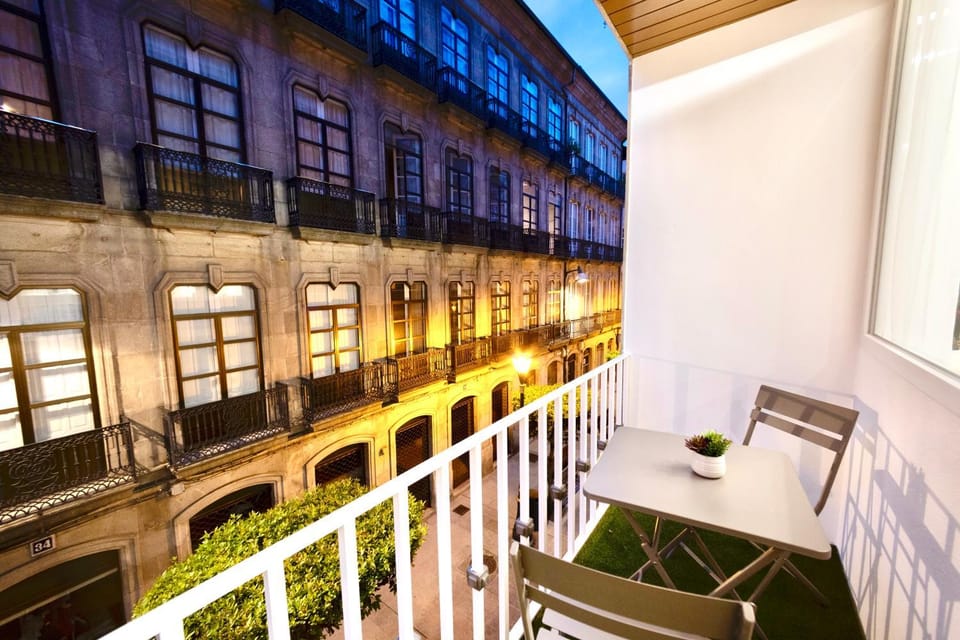 Property building, View (from property/room), Balcony/Terrace