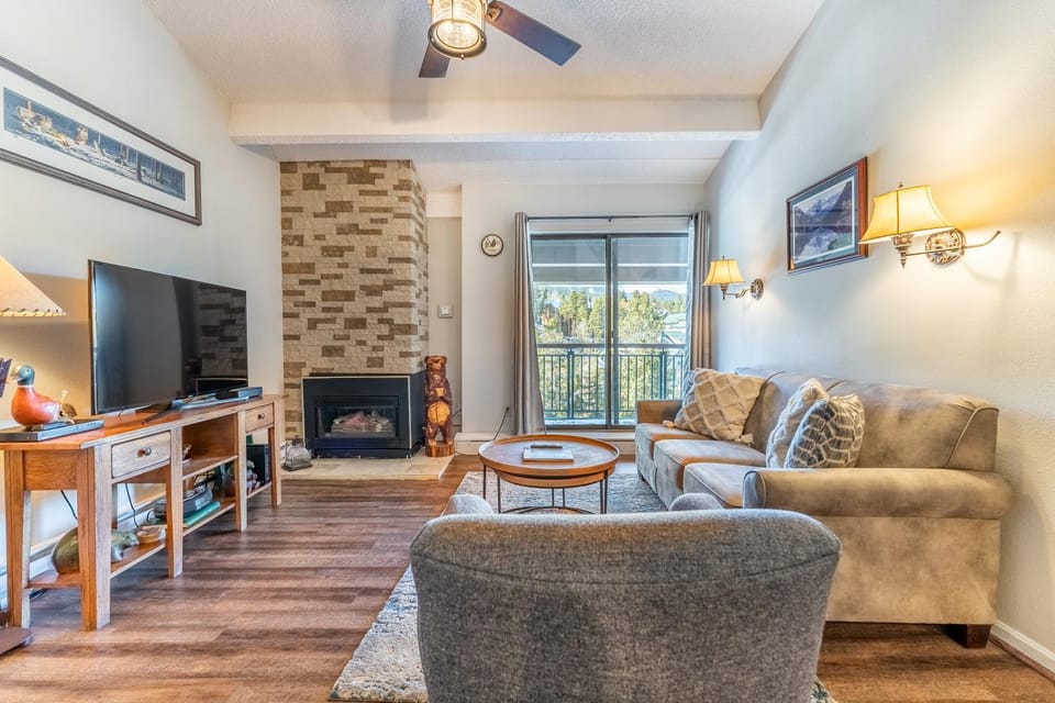 Trails End P9 by Ski Country Resorts Apartment in Breckenridge