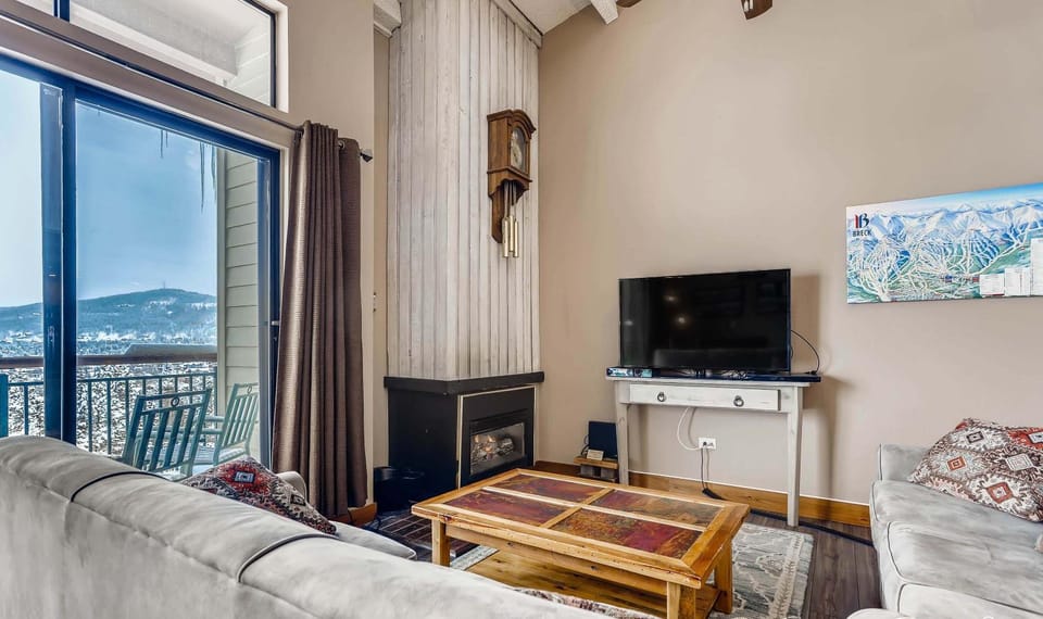 Trails End P5 by Ski Country Resorts Apartment in Breckenridge