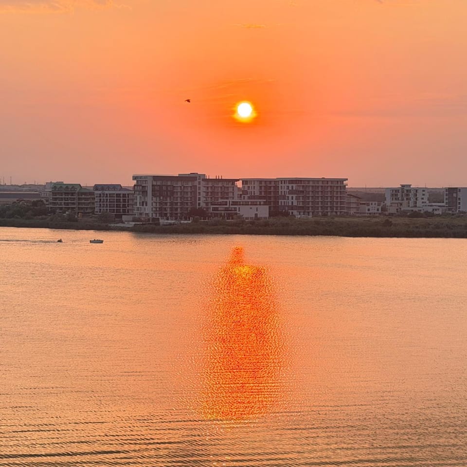 Lake Home Apartment in Constanta