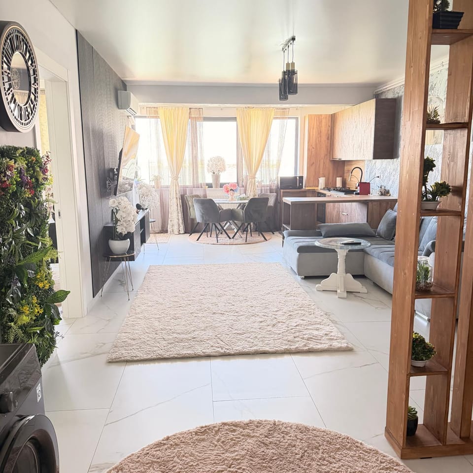 Lake Home Apartment in Constanta