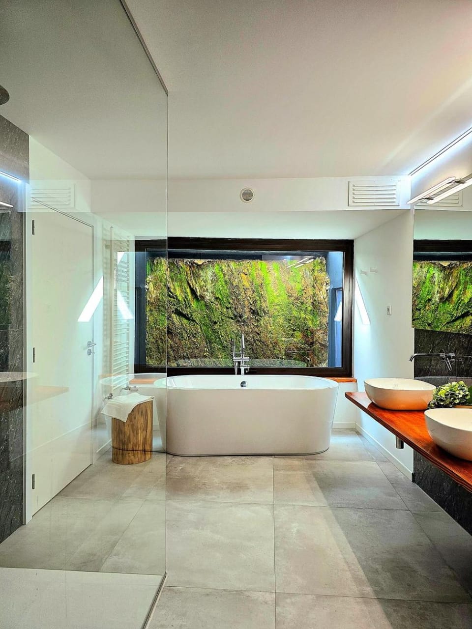Bathroom, Bath