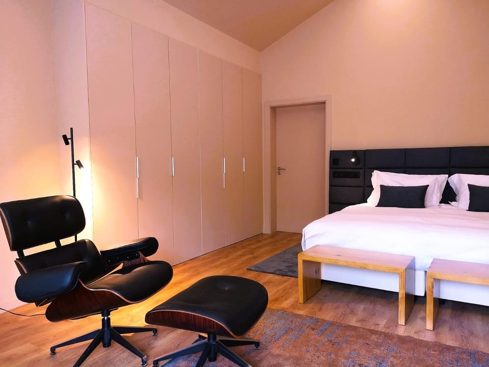 Bed, Bedroom, wardrobe