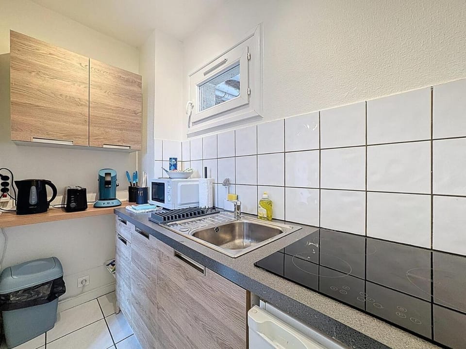 Studio 2 personnes avec parking et balcon Proudhon Apartment in Clermont-Ferrand