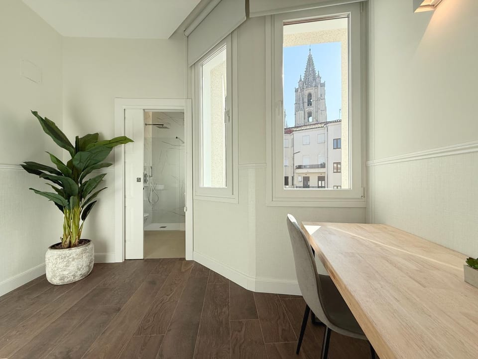 Apartamentos Mk77 León Zuloaga Apartment in León
