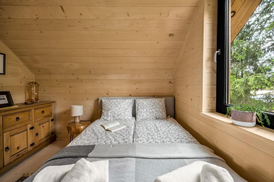 Modern Farmhouse Zegrze - Domek w lesie, Sauna, Balia, 5km do Zalewu - by Rentujemy House in Masovian Voivodeship