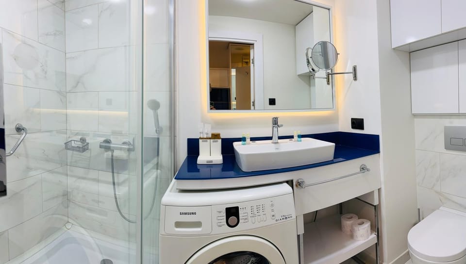 Shower, Toilet, washing machine