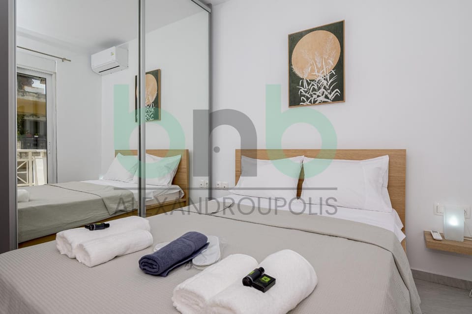 Bed, Photo of the whole room, Bedroom, towels, wardrobe, air conditioner