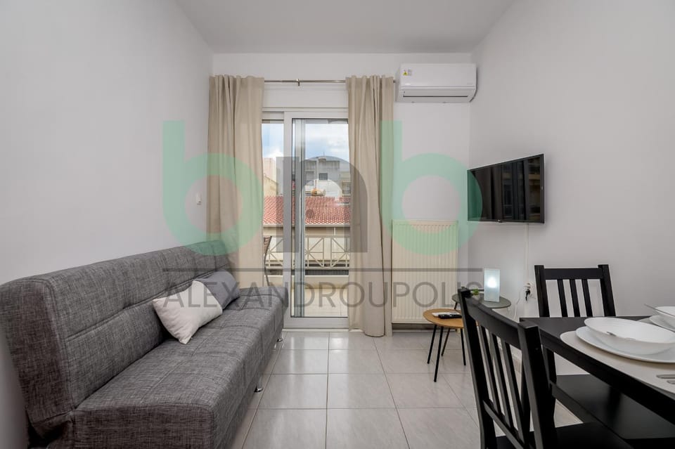 TV and multimedia, Photo of the whole room, Seating area, air conditioner