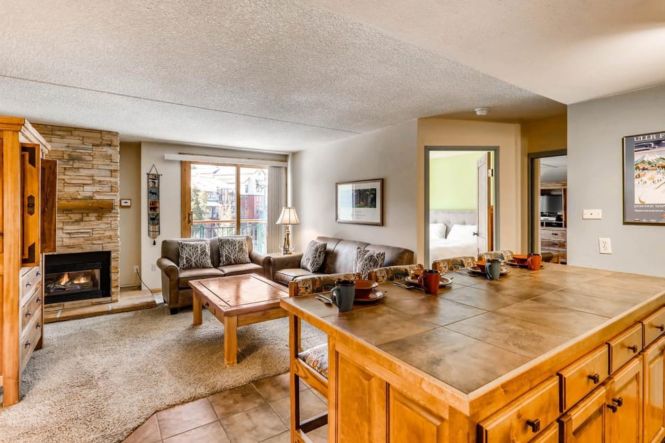 Trails End 411 by Ski Country Resorts Apartment in Breckenridge