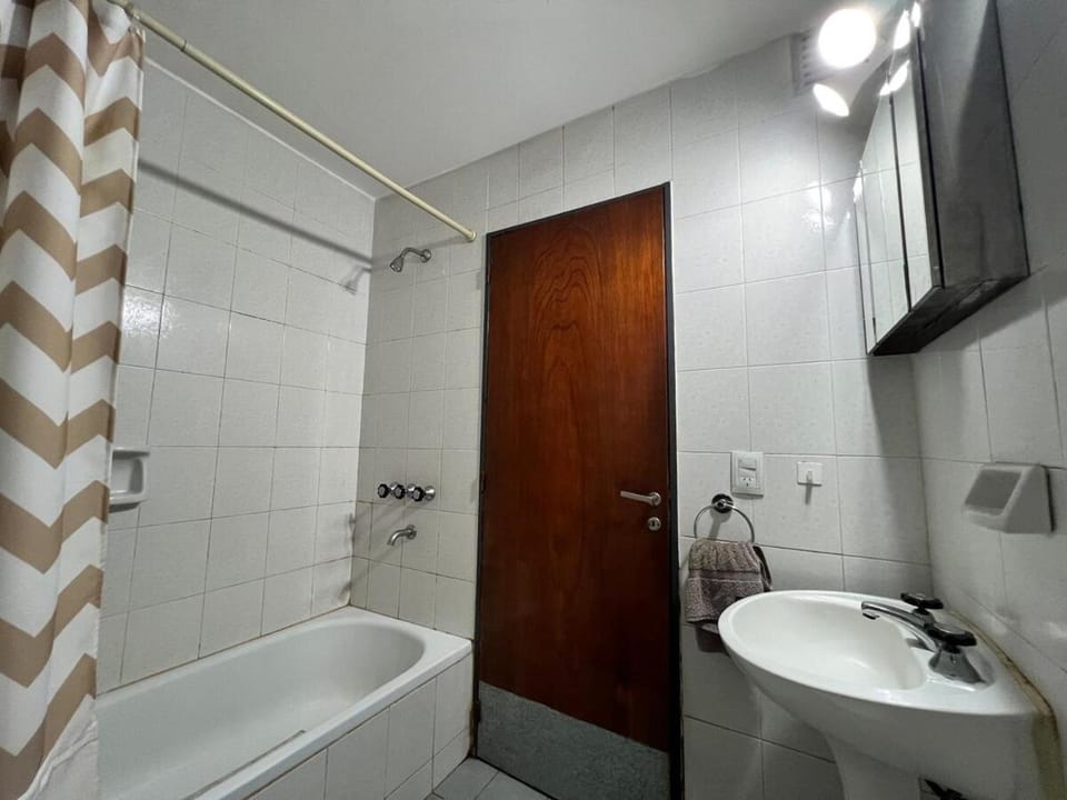 Shower, Toilet, Bathroom, Bath