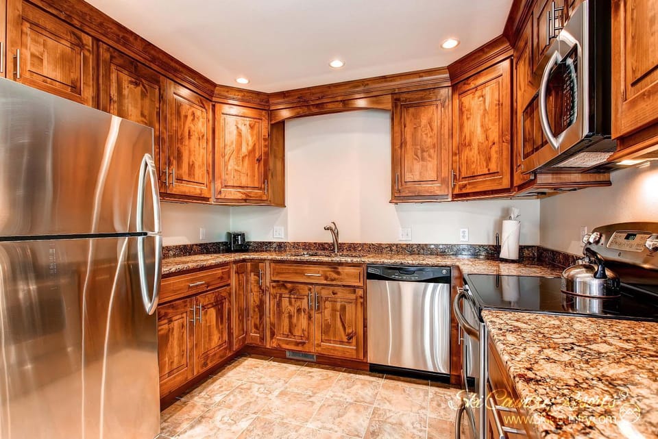 Ski Hill 15 by Ski Country Resorts Apartment in Breckenridge