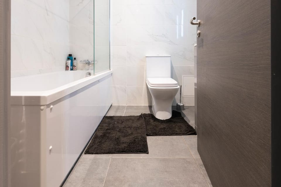 1 Bedroom Luxury Serviced Apartment Apartment in Bradford