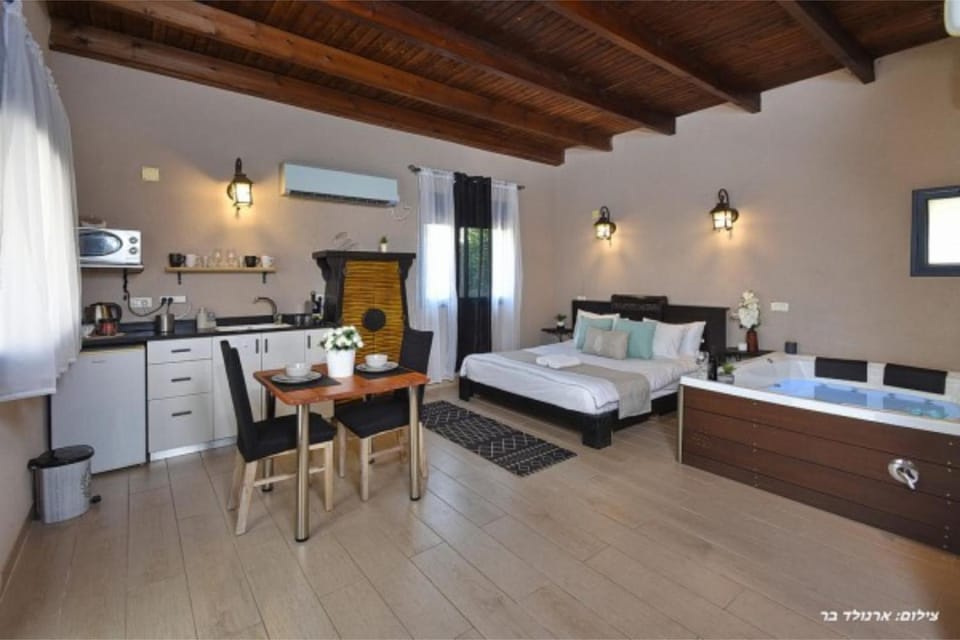 Kitchen or kitchenette, Photo of the whole room