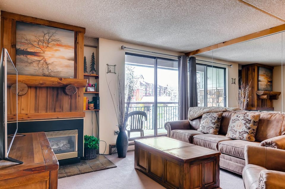 Trails End 315 by Ski Country Resorts Apartment in Breckenridge