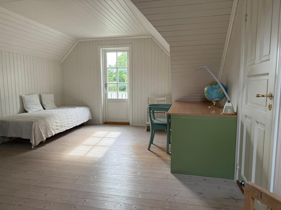 Charming house with large and sheltered garden Villa in Viken, Norway