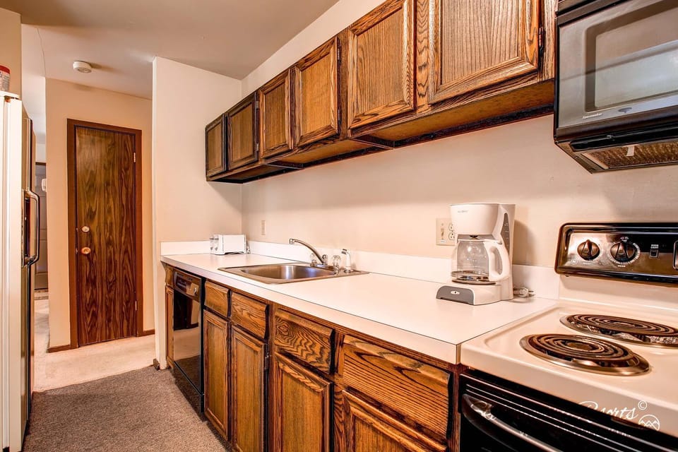 Tannenbaum 101 by Ski Country Resorts Apartment in Breckenridge