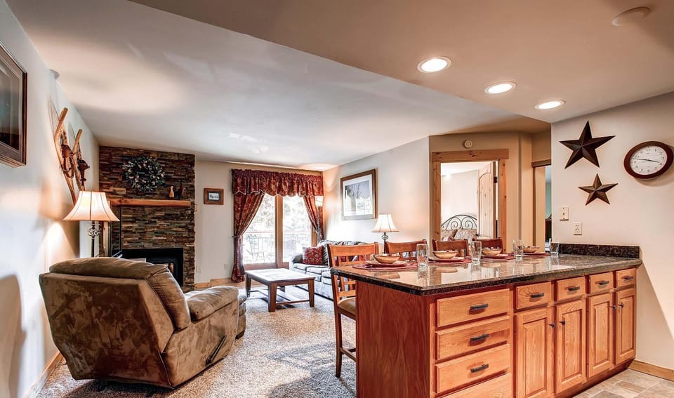 Trails End 217 by Ski Country Resorts Apartment in Breckenridge