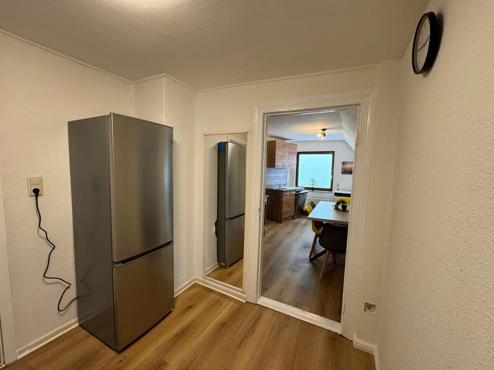 Zentrale 3 Zimmer Unterkunft mit Parkplatz Apartment in Neumünster