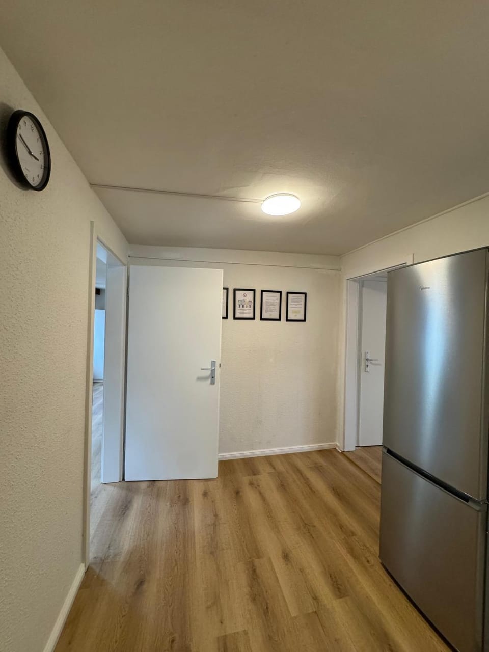 Zentrale 3 Zimmer Unterkunft mit Parkplatz Apartment in Neumünster