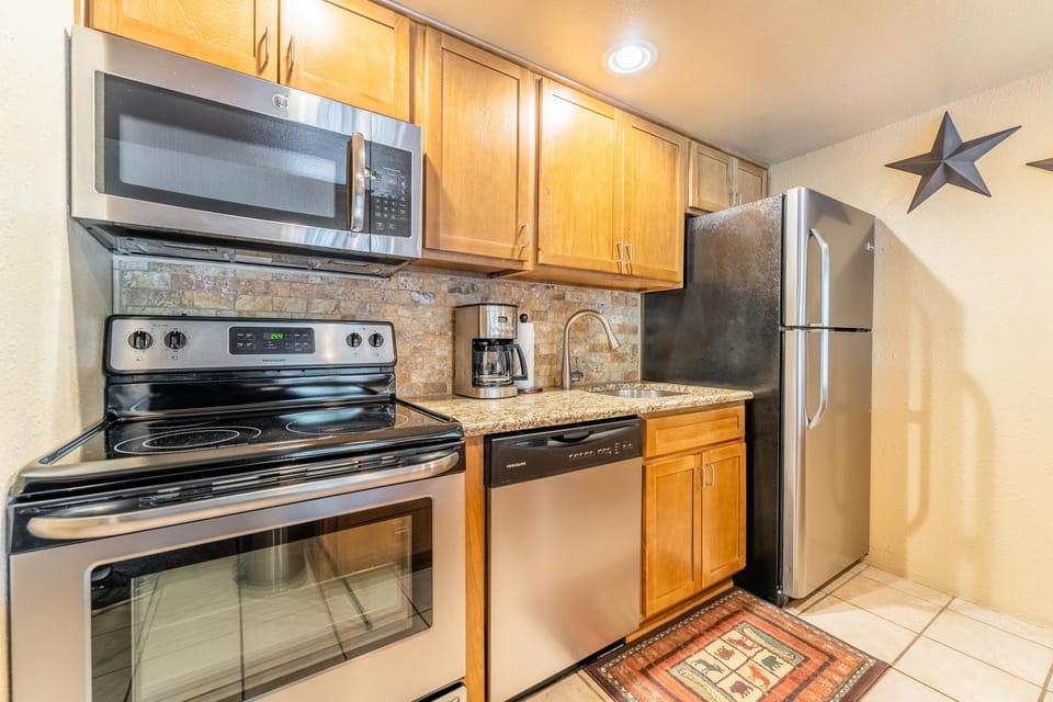 Trails End 204 by Ski Country Resorts Apartment in Breckenridge