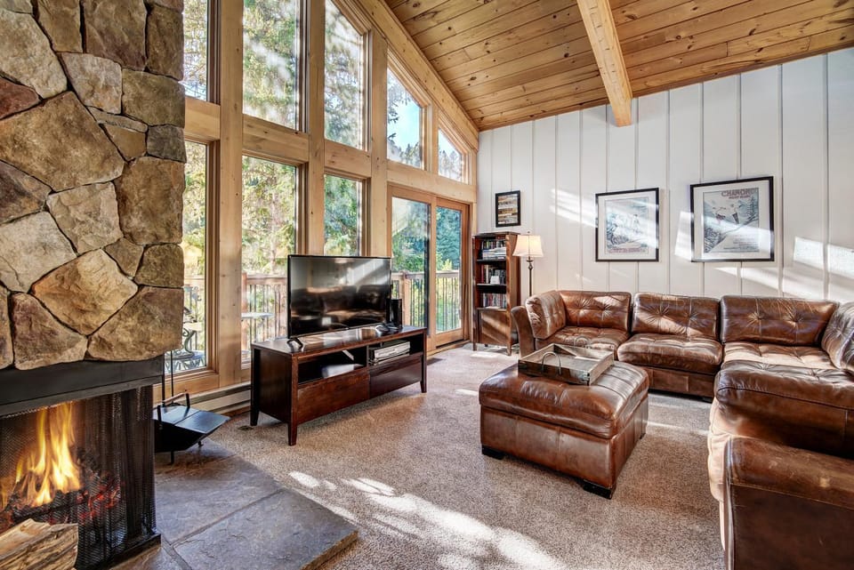 Tannenbaum 301 by Ski Country Resorts Apartment in Breckenridge
