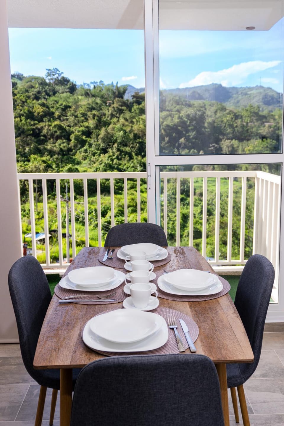 Natural landscape, Balcony/Terrace, Dining area, Mountain view