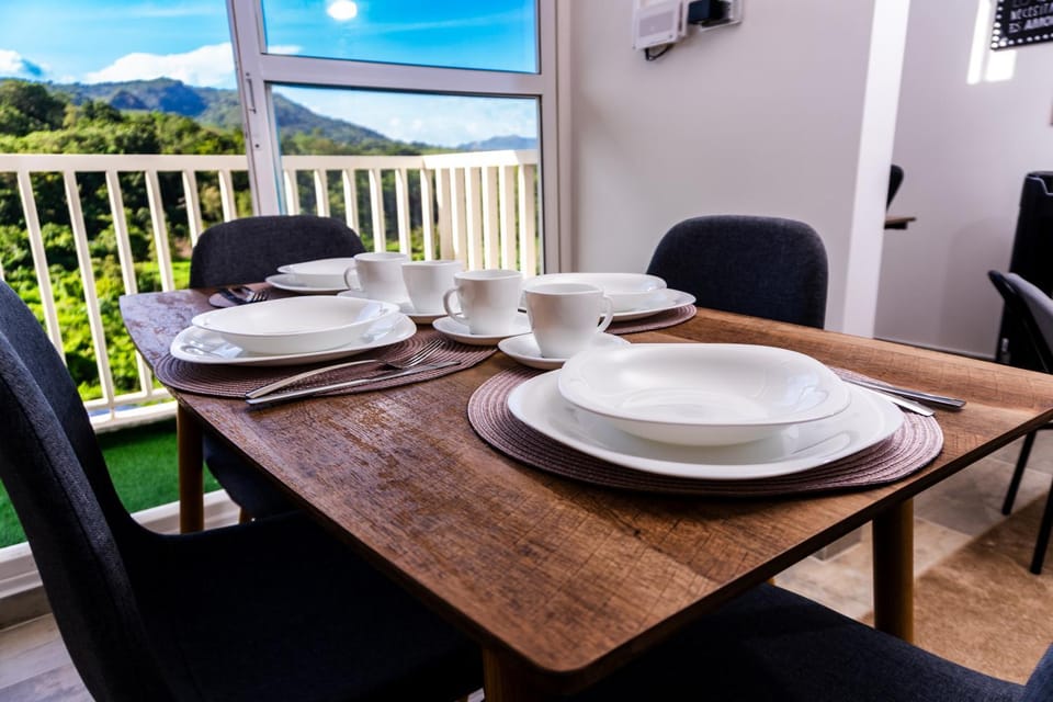 Natural landscape, Balcony/Terrace, Dining area