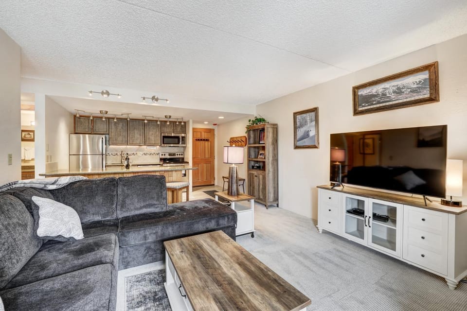 Trails End 203 by Ski Country Resorts Apartment in Breckenridge