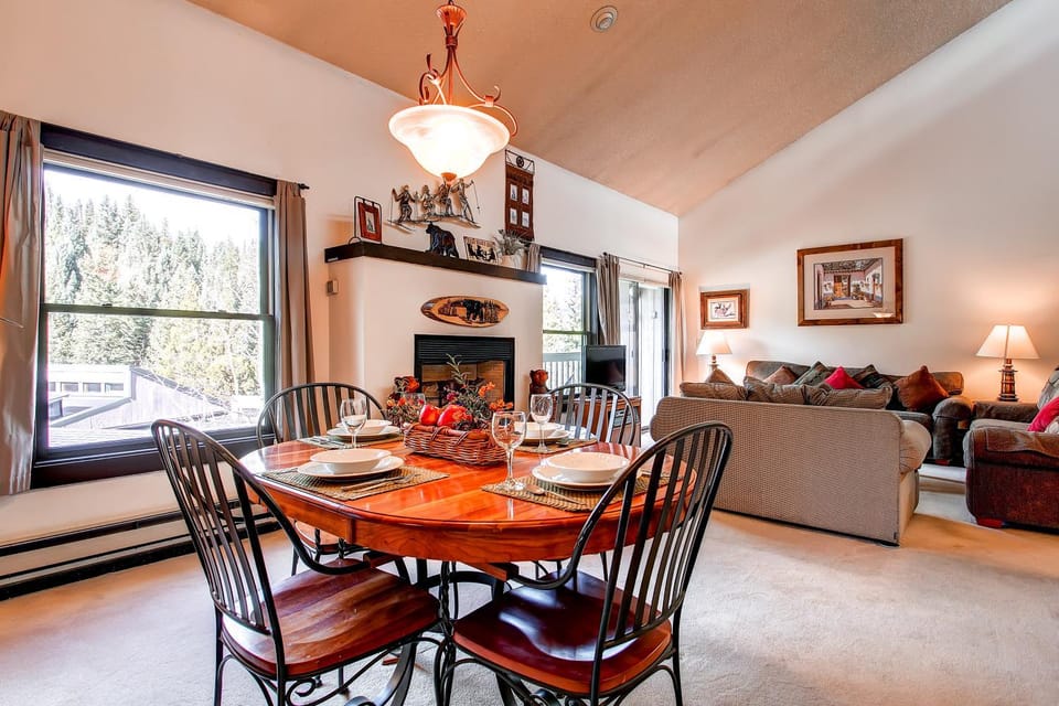 Tannenbaum 33 by Ski Country Resorts Apartment in Breckenridge