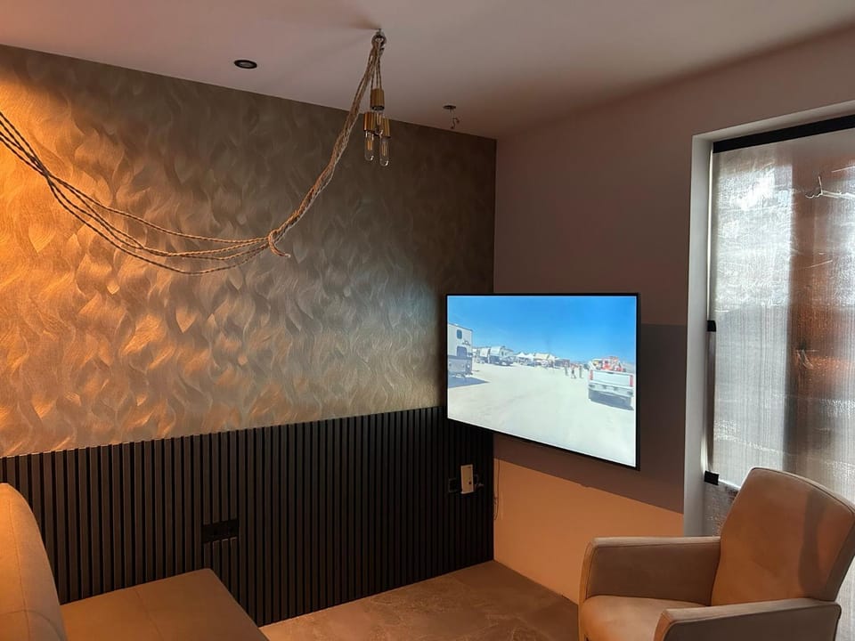 TV and multimedia, Living room, Seating area, Evening entertainment, internet, internet