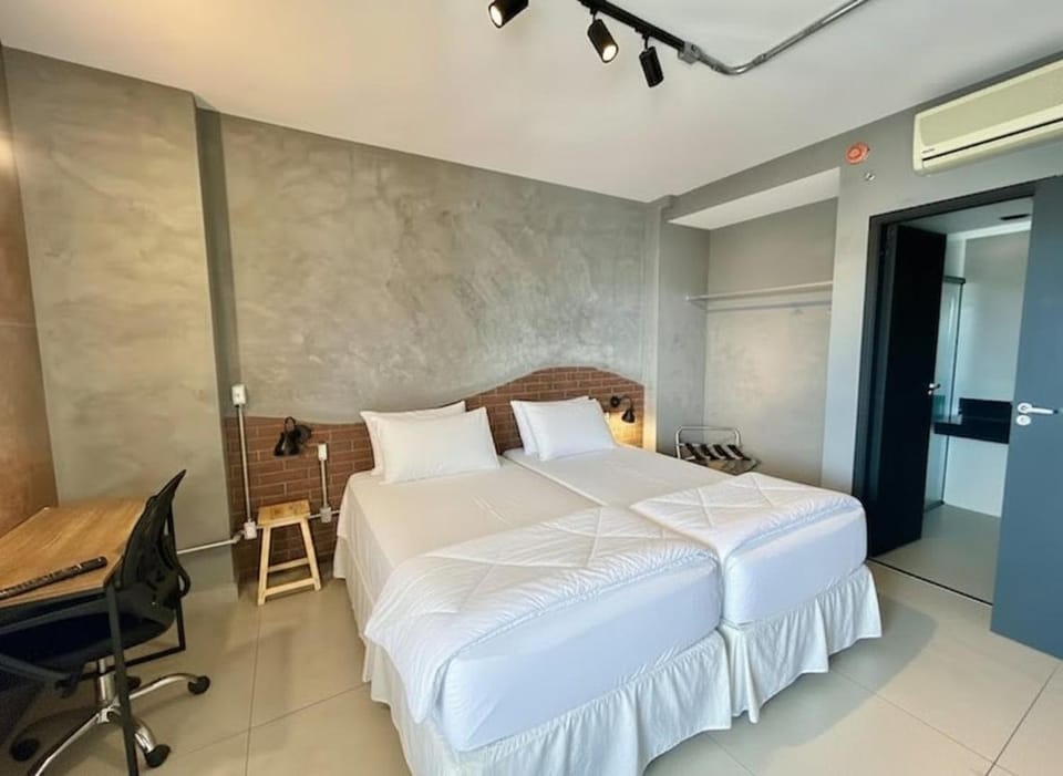 View (from property/room), Photo of the whole room, Bedroom