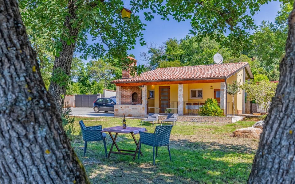 Pepi House House in Peroj