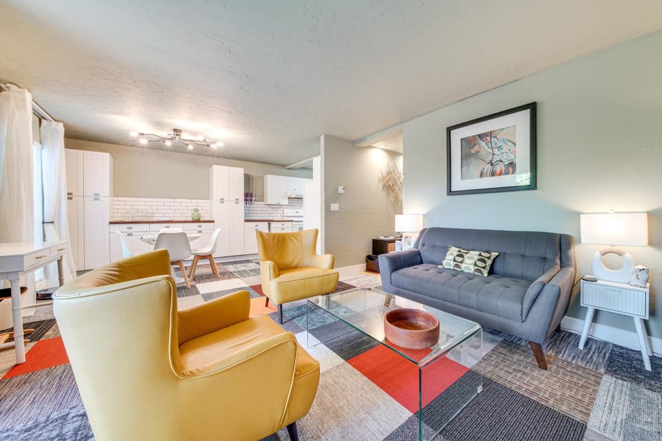 Modern Home Between Seattle, Tacoma & SEA Airport House in Renton