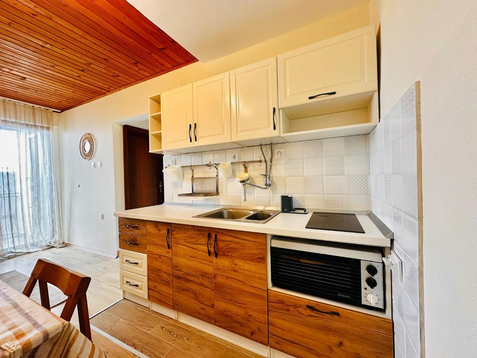 Princess of the Beach Apartment in Montenegro