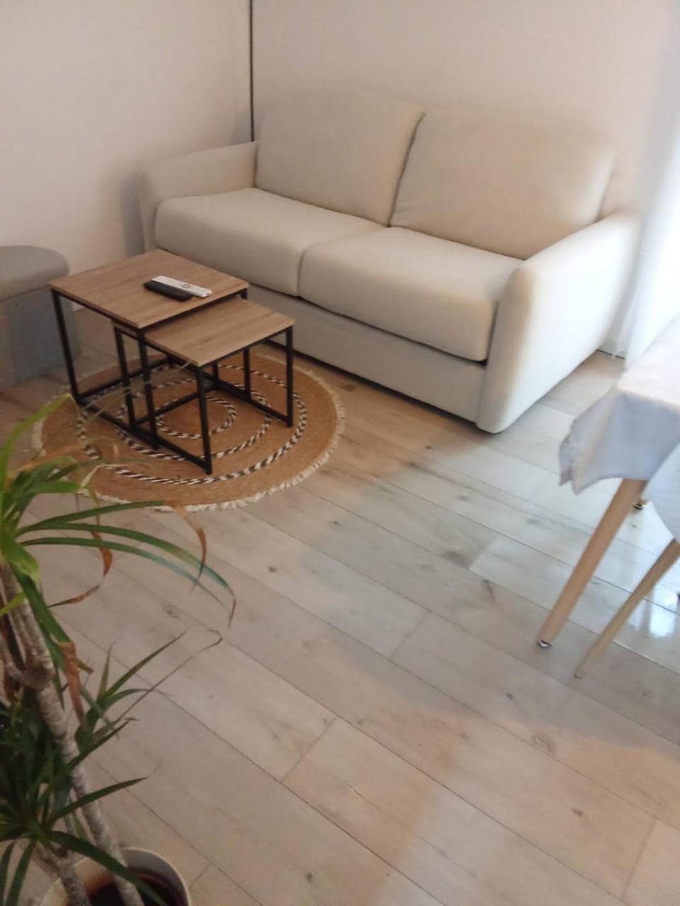 Charmant petit appartement avec terrasse Apartment in Occitanie