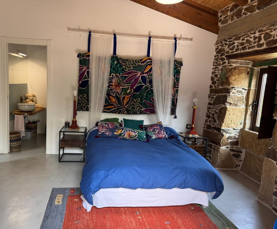 Bathroom, Balcony/Terrace, Photo of the whole room, Bedroom