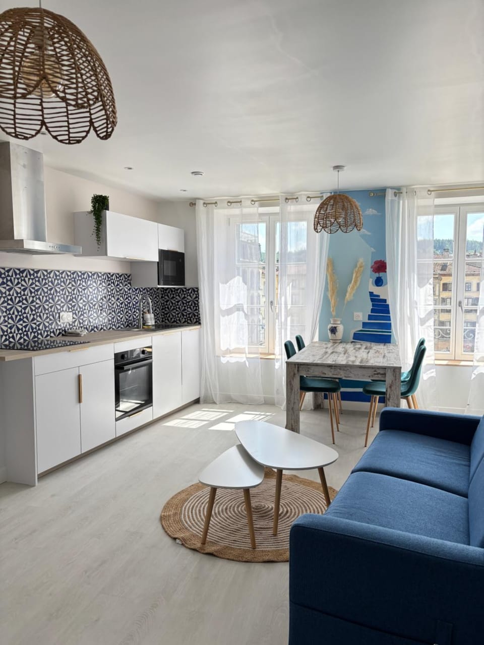 Kitchen or kitchenette, Living room, Dining area