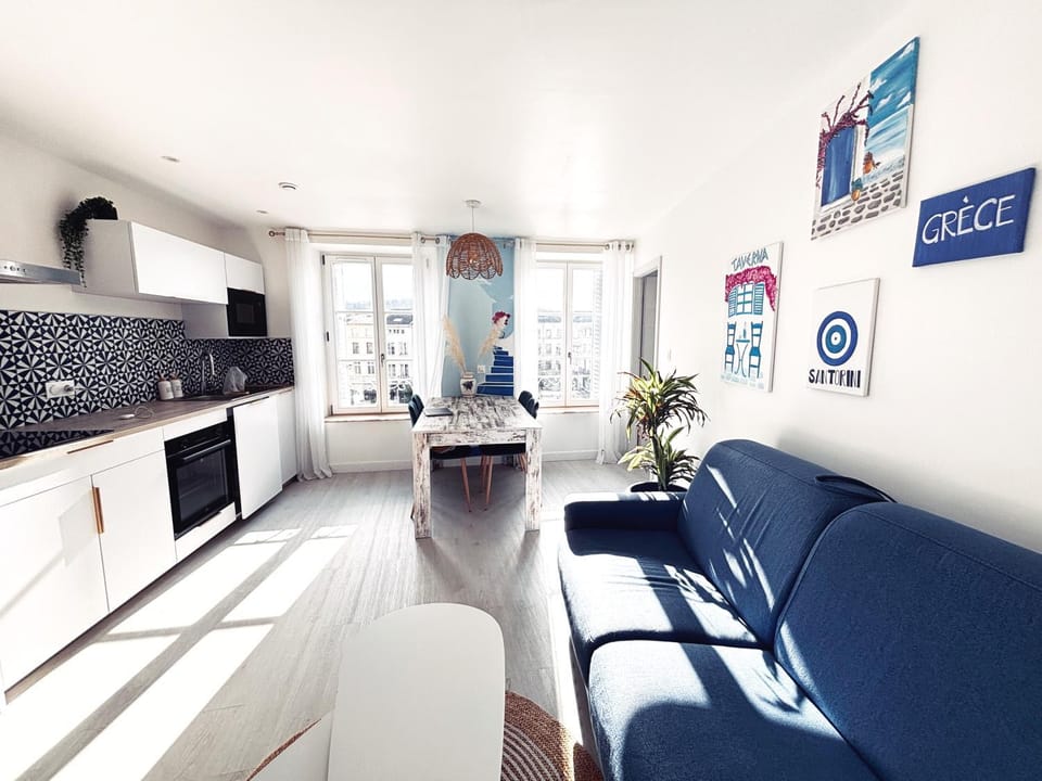 Escapade Santorini Epinal Apartment in Vosges