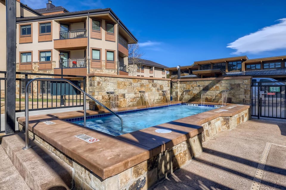 Ski-in Ski-Out Penthouse Steps from Main Street House in Breckenridge