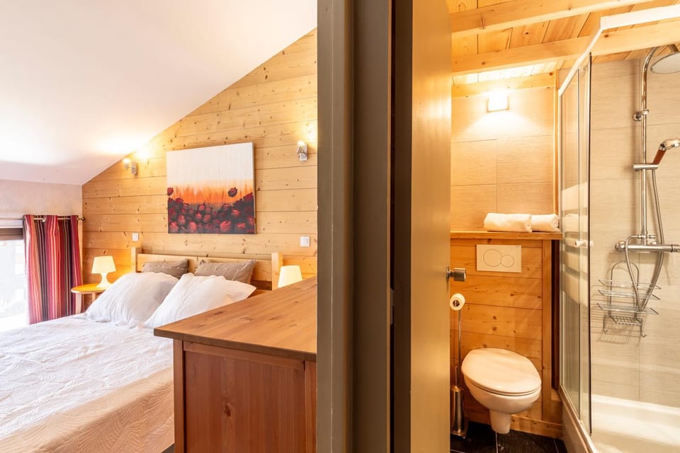 Spacieux Rhodo, 5pers, wifi, local à ski Apartment in Isola