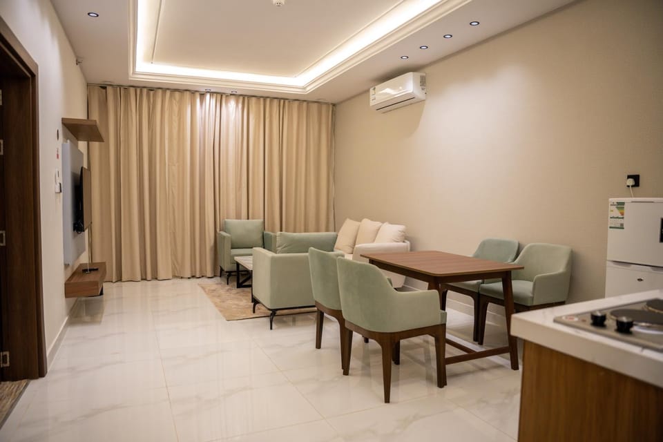 TV and multimedia, Kitchen or kitchenette, Seating area, Dining area, air conditioner