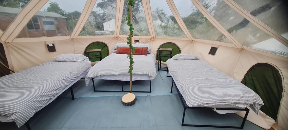 Star Gazing Cozy Hot Tent with heater and tv House in Rhosyr