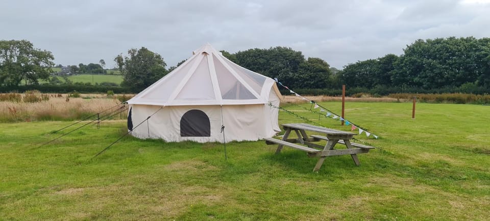 Star Gazing Cozy Hot Tent with heater and tv House in Rhosyr