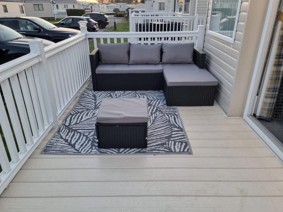 Patio, Day, View (from property/room), Balcony/Terrace, Seating area